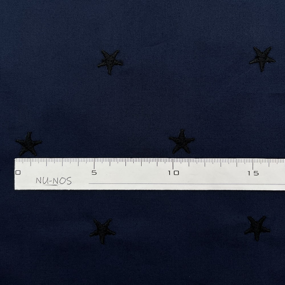mokomokoSTAR 刺しゅう コットンブロード生地｜スター 星 刺繍 （ネイビー×ブラック刺繍）