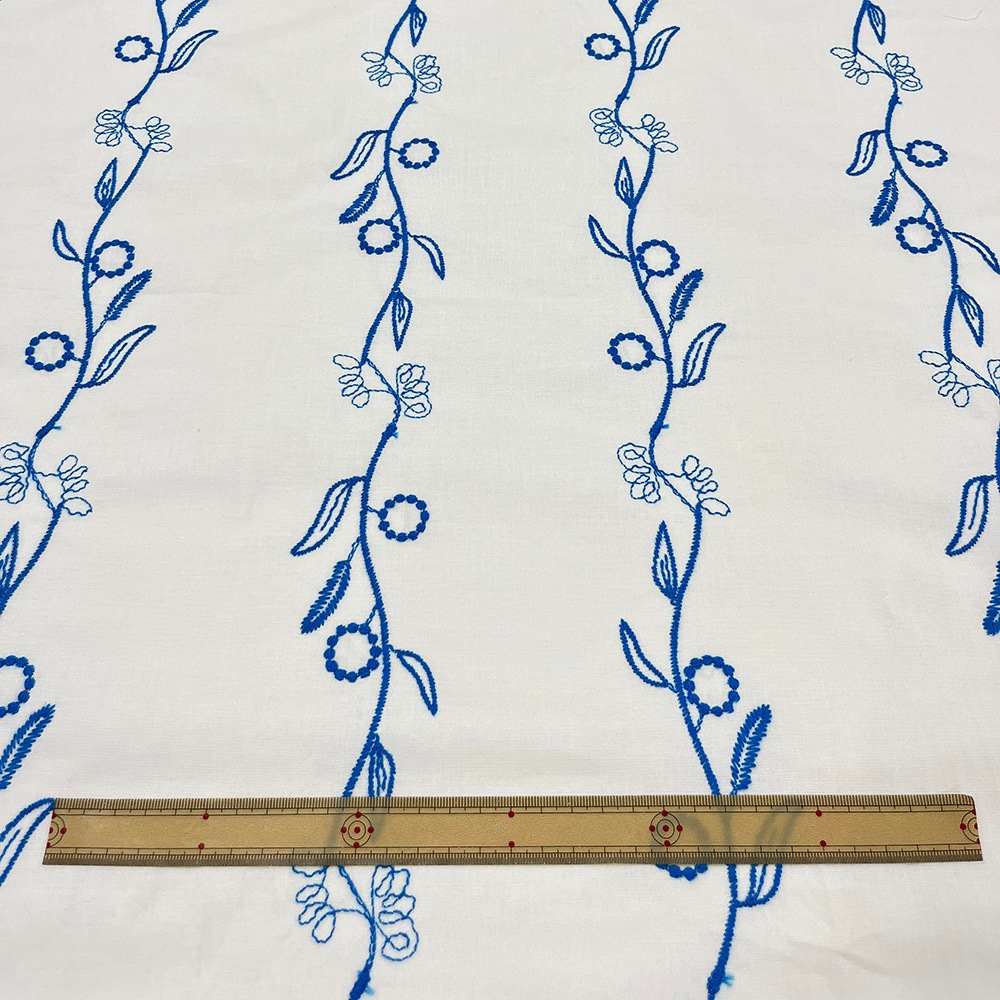 【Hitosaji】 蔓草(TSURUKUSA) 刺しゅう |シーチング(アイボリー×ブルー刺繍)