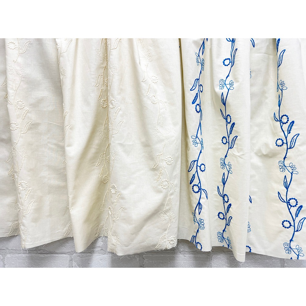 【Hitosaji】 蔓草(TSURUKUSA) 刺しゅう |シーチング(アイボリー×ブルー刺繍)