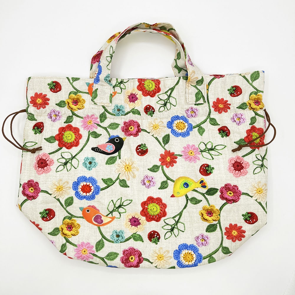 【Riconic】「いちごポリス」 デジタルプリント|キルティング