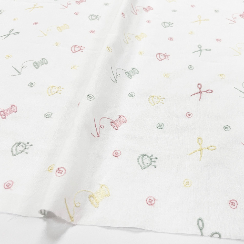 ソーイングマテリアル刺しゅう　ペールカラー｜キャンブリック生地　刺繍