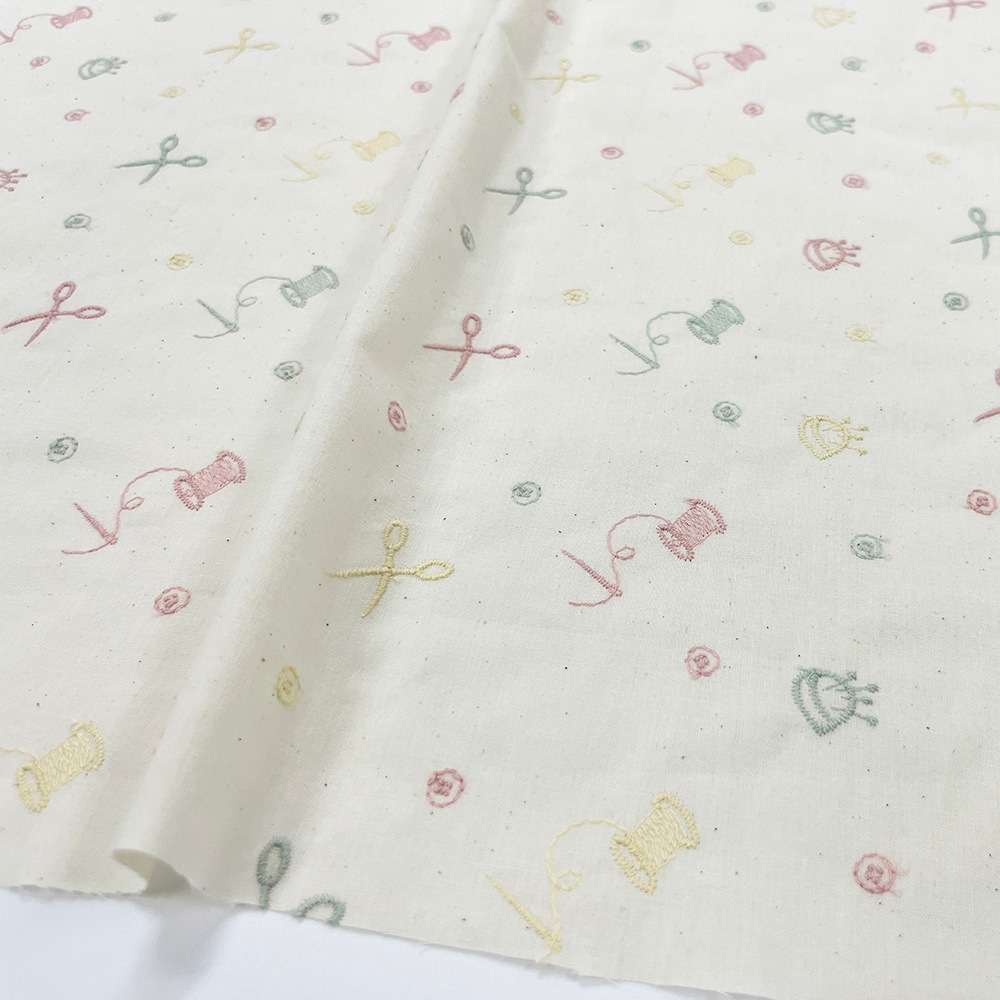 ソーイングマテリアル刺しゅう　ペールカラー｜キャンブリック生地　刺繍