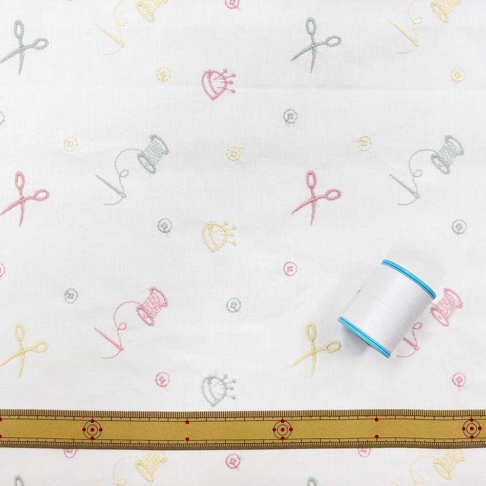 ソーイングマテリアル刺しゅう　ペールカラー｜キャンブリック生地　刺繍