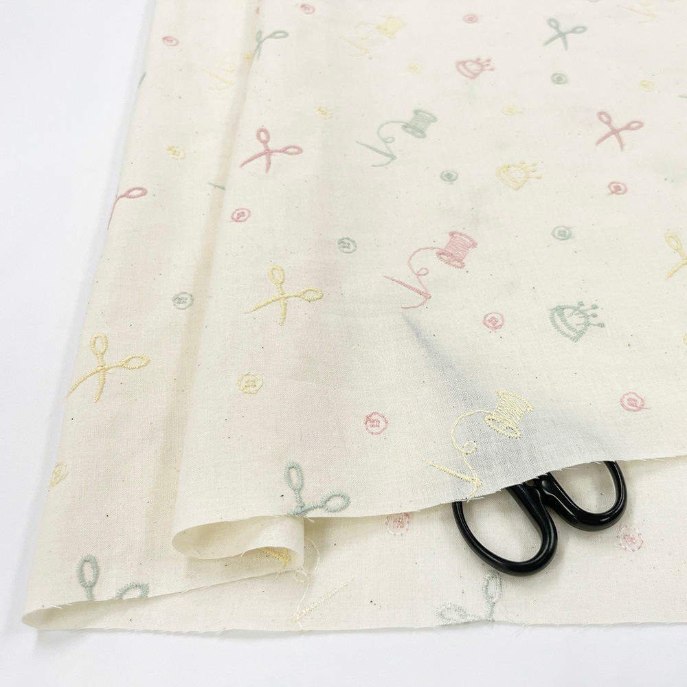 ソーイングマテリアル刺しゅう　ペールカラー｜キャンブリック生地　刺繍