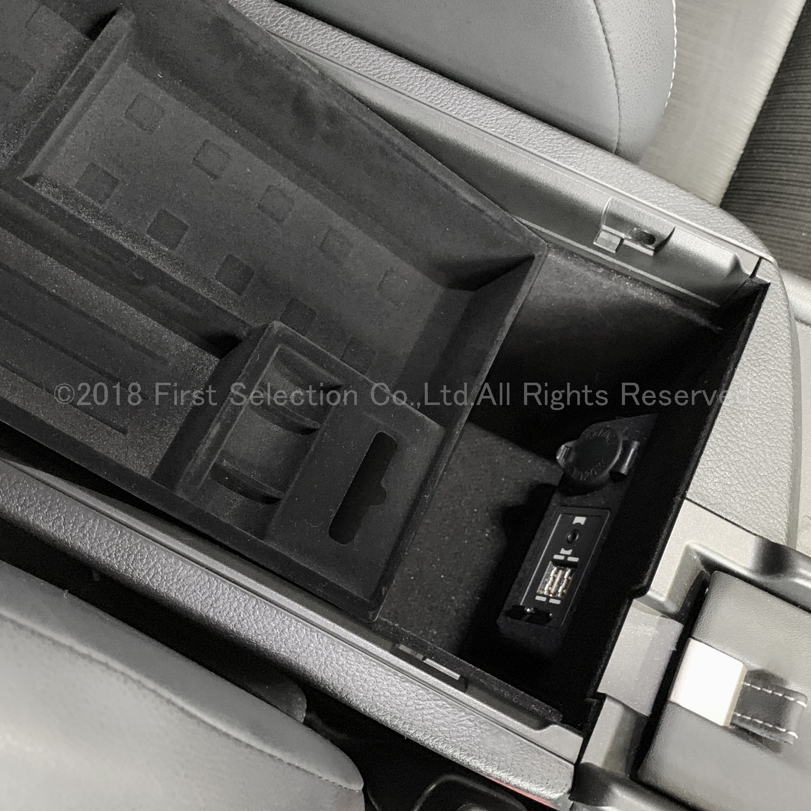 レクサス NX10系用 コンソール収納トレイ(起毛タイプ) LEXUS NX300h NX300 NX200t AYZ10 AYZ15 AGZ10 AGZ15