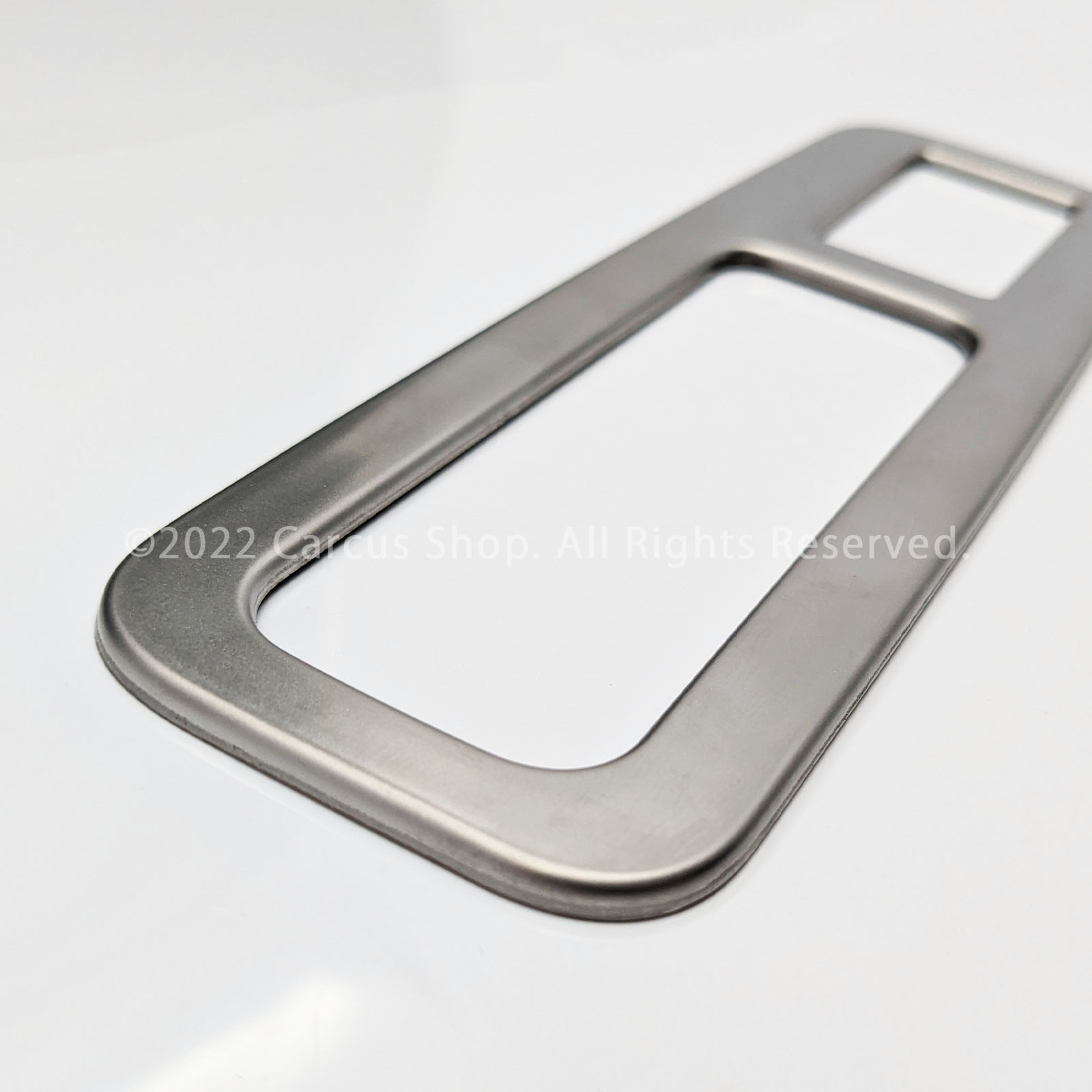 レクサス RX30系用リアゲートスイッチパネル 艶消しシルバー