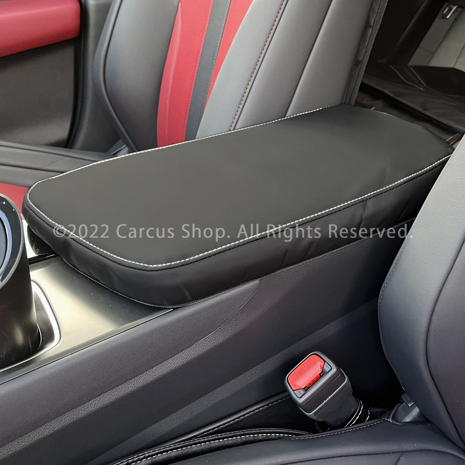 レクサス NX20系用 アームレスト保護カバー(ブラック) LEXUS NX450h+ NX350h NX350 NX250 AAZH26 AAZH20 AAZH25 TAZA25 AAZA20 AAZA25