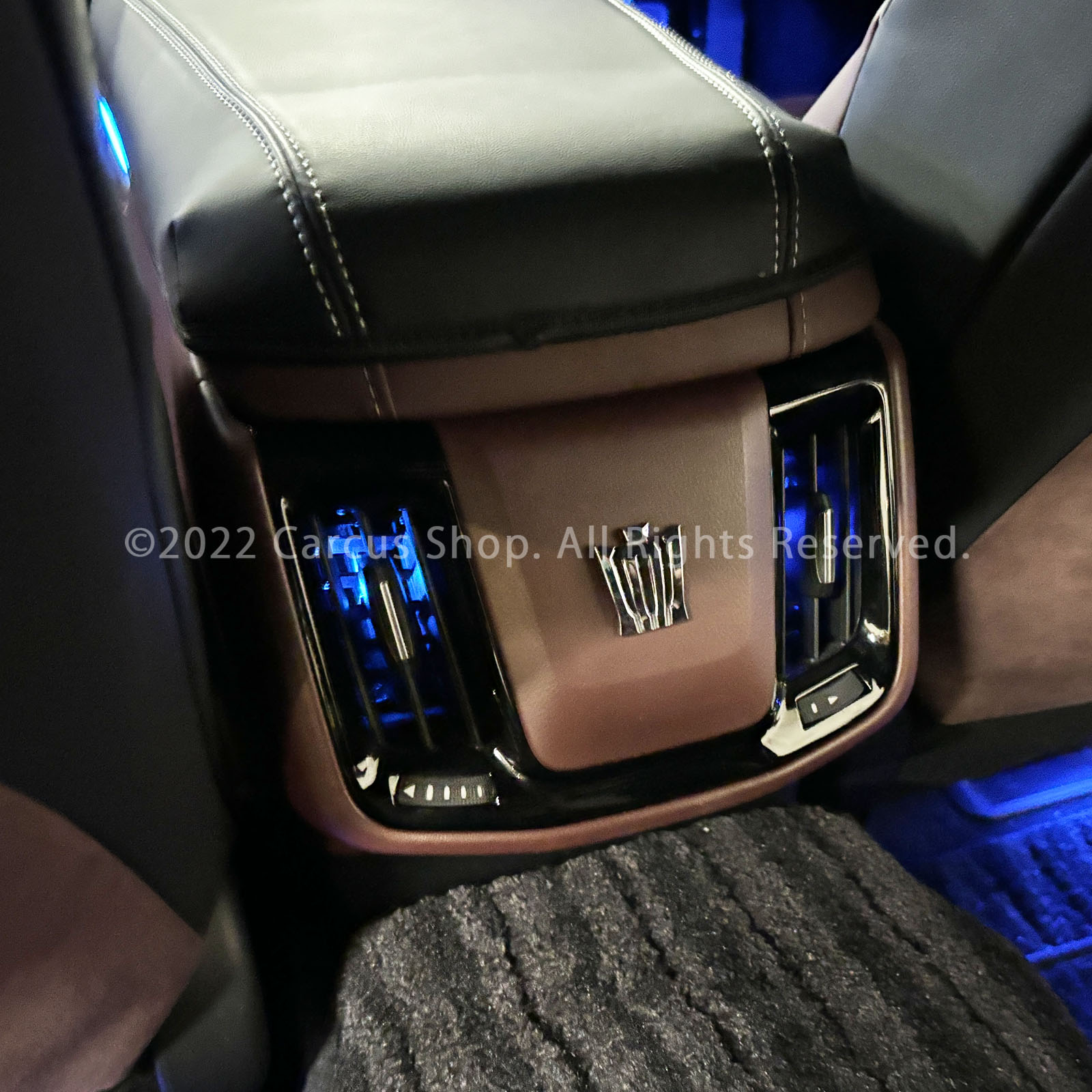 期間限定セール 先着3台限定 12月~1月限定来店取付工賃込 トヨタ 220系クラウン用 64色対応車内アンビエントシステム基本セット 220クラウン ARS220 AZSH20 AZSH21 GWS224