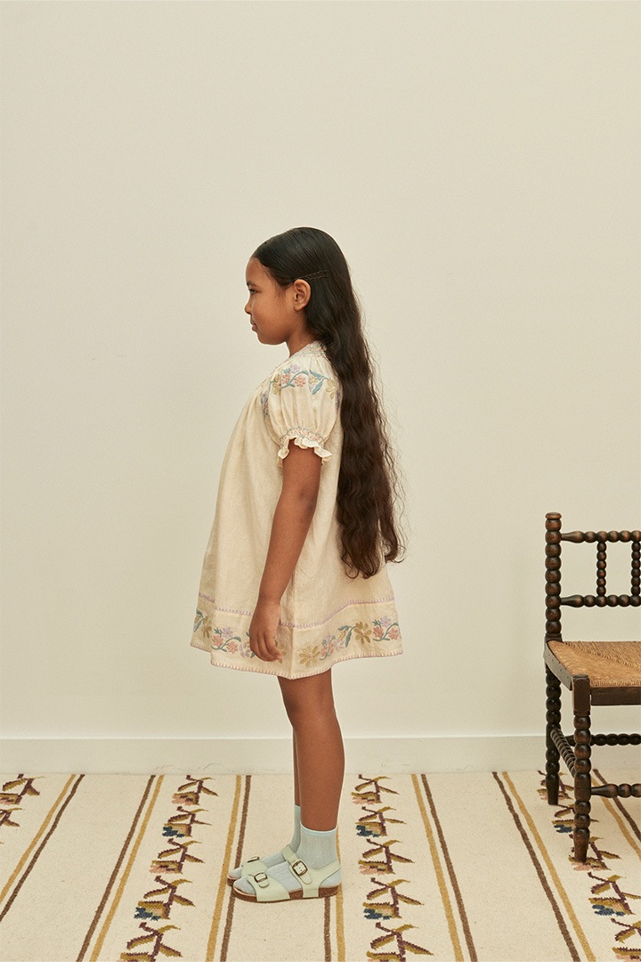 ワンピース Apolina Penny Smock Dress 5-7y main collection]Apolina / VERNA SMOCK DRESS / CREAM | Size,4-6Y