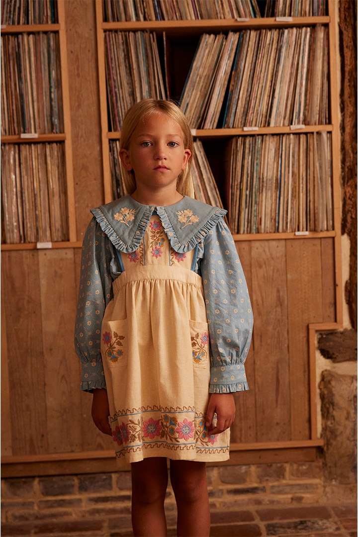ワンピース Apolina URSINA EMBROIDERED PINAFORE Cotton woven embroidered dress vintage inspired child. – Apolina