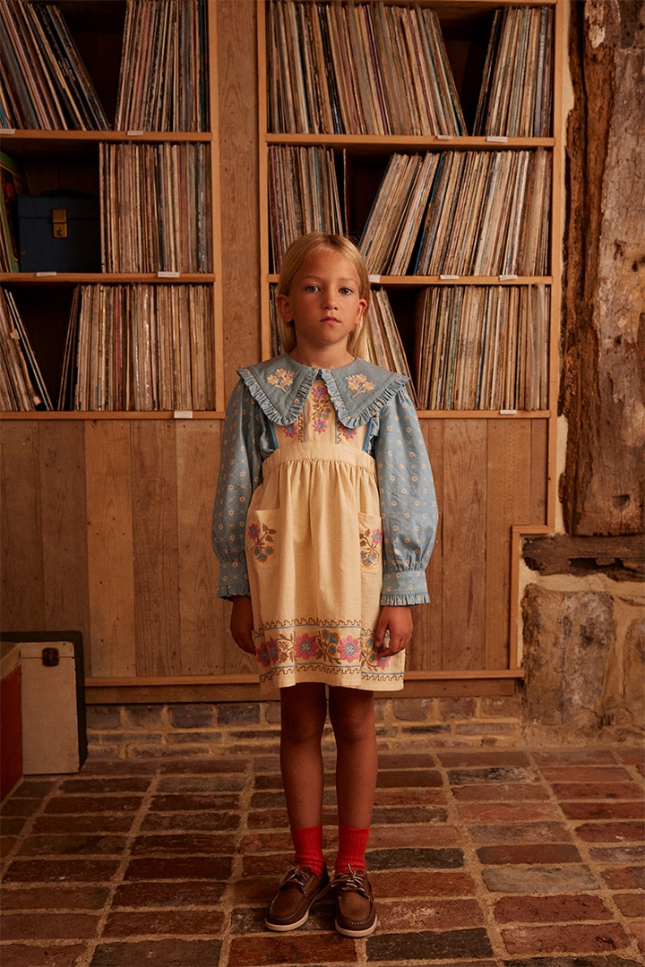 ワンピース Apolina Ursina Embroidered Pinafore 5-7y apolina kids Pinafore 5-7 ワンピース Apolina Ursina