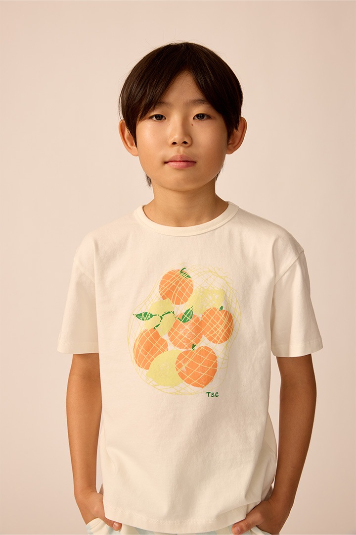 the sunday collective / Organic Weekend Tee in White Mix Fruit
