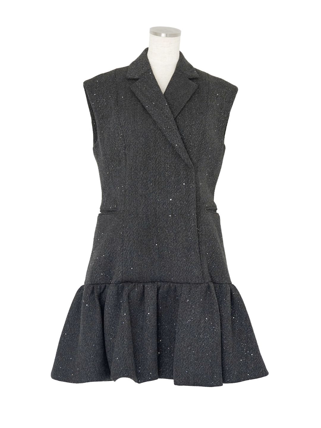 OBLI フリルブルゾン 新品タグ付き ブラック フリーサイズ OBLI フリルブルゾン 新品タグ付き ブラック フリーサイズ OBLI