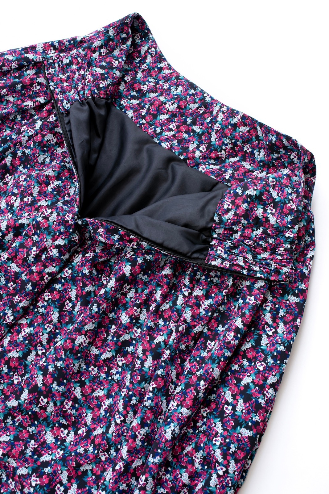 ピンクフラワータフタスカート