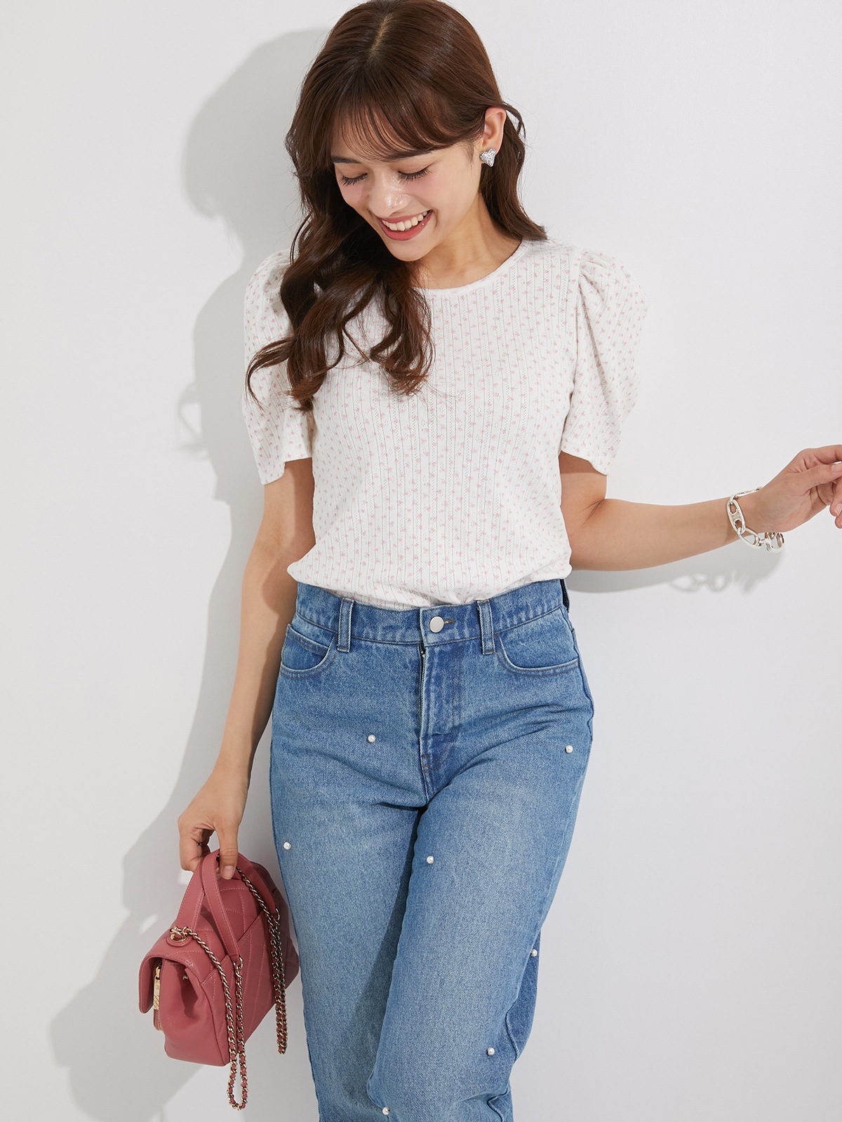 フラワープリントTシャツ