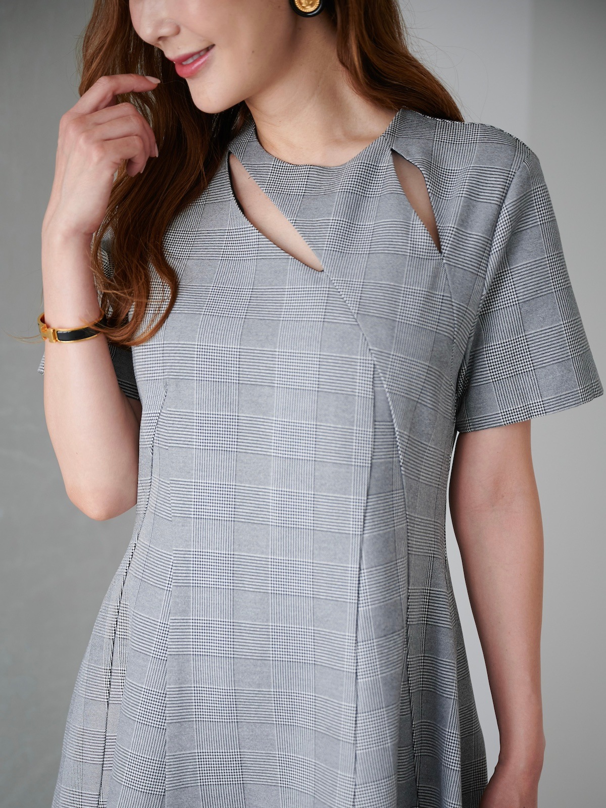 グレンチェックカットアウトドレス