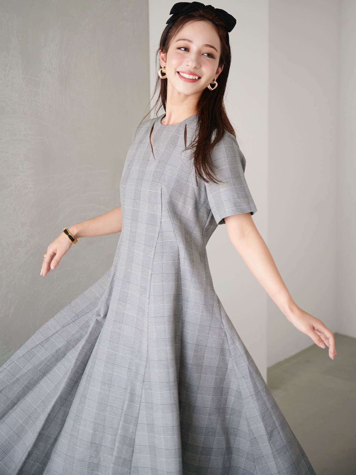 グレンチェックカットアウトドレス