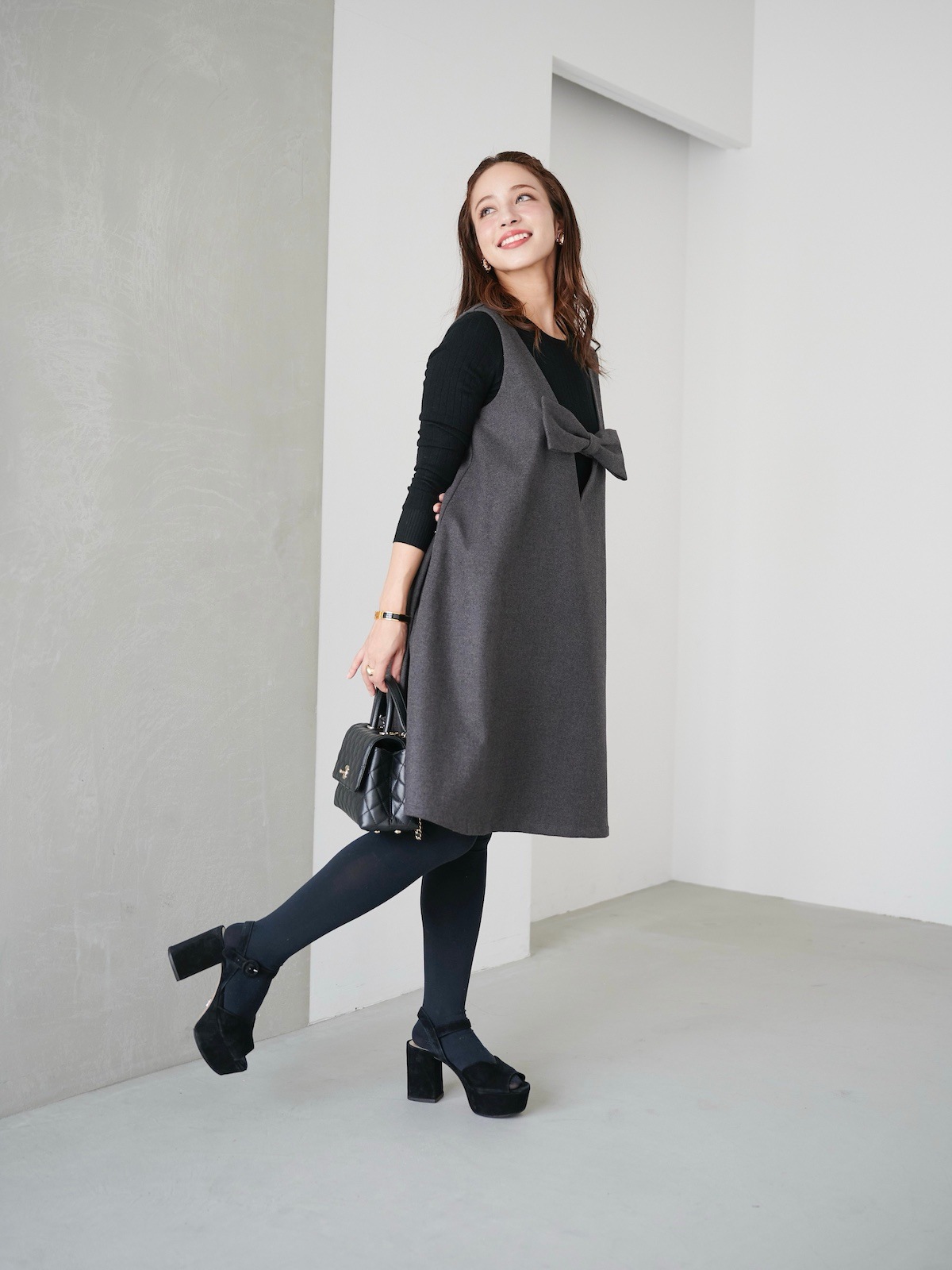 グレーリボンジャンパーワンピース