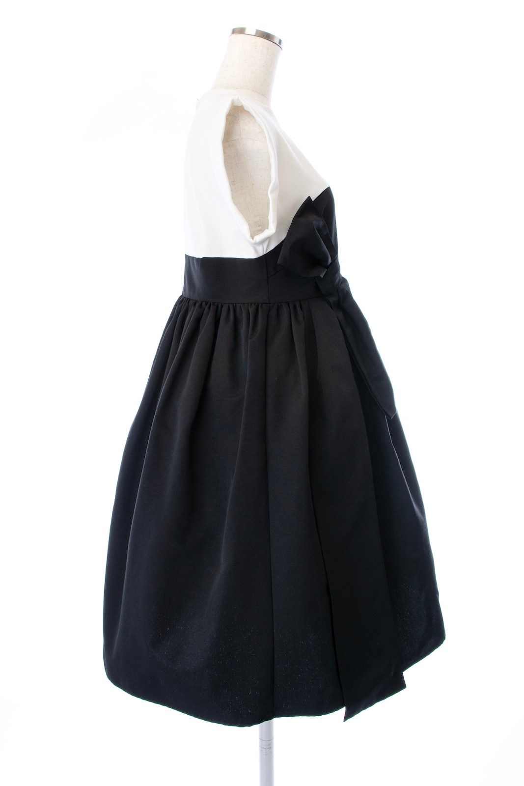 OBLI リボングログランドッキングワンピース