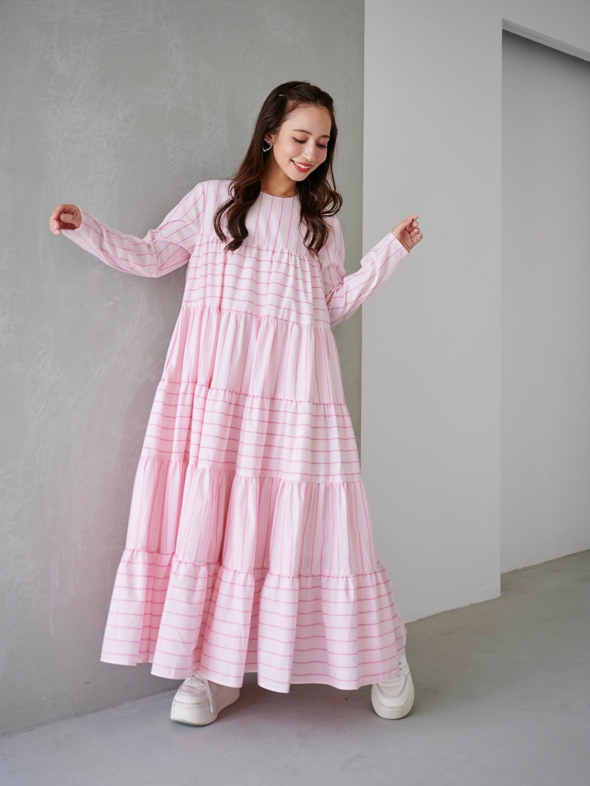 ピンクストライプティアードワンピース【残りわずか】 | DRESS | OBLI