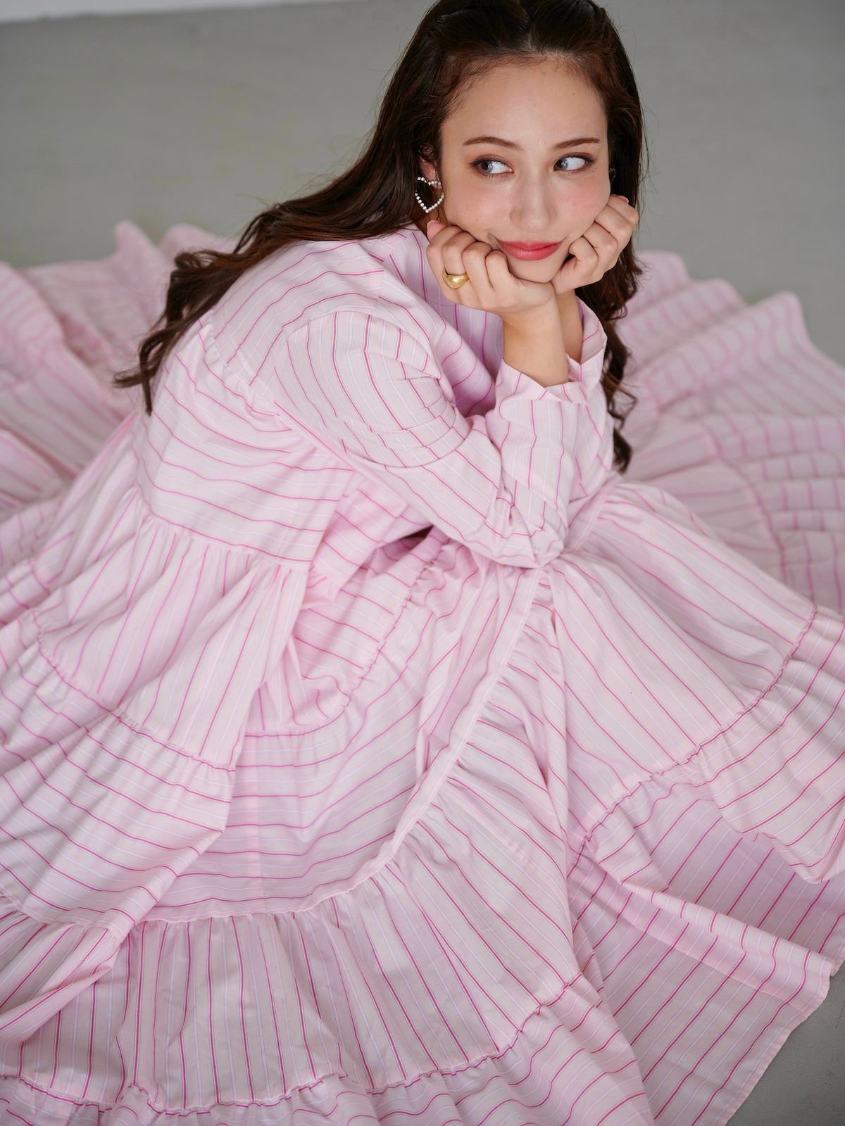 ピンクストライプティアードワンピース【残りわずか】 | DRESS | OBLI