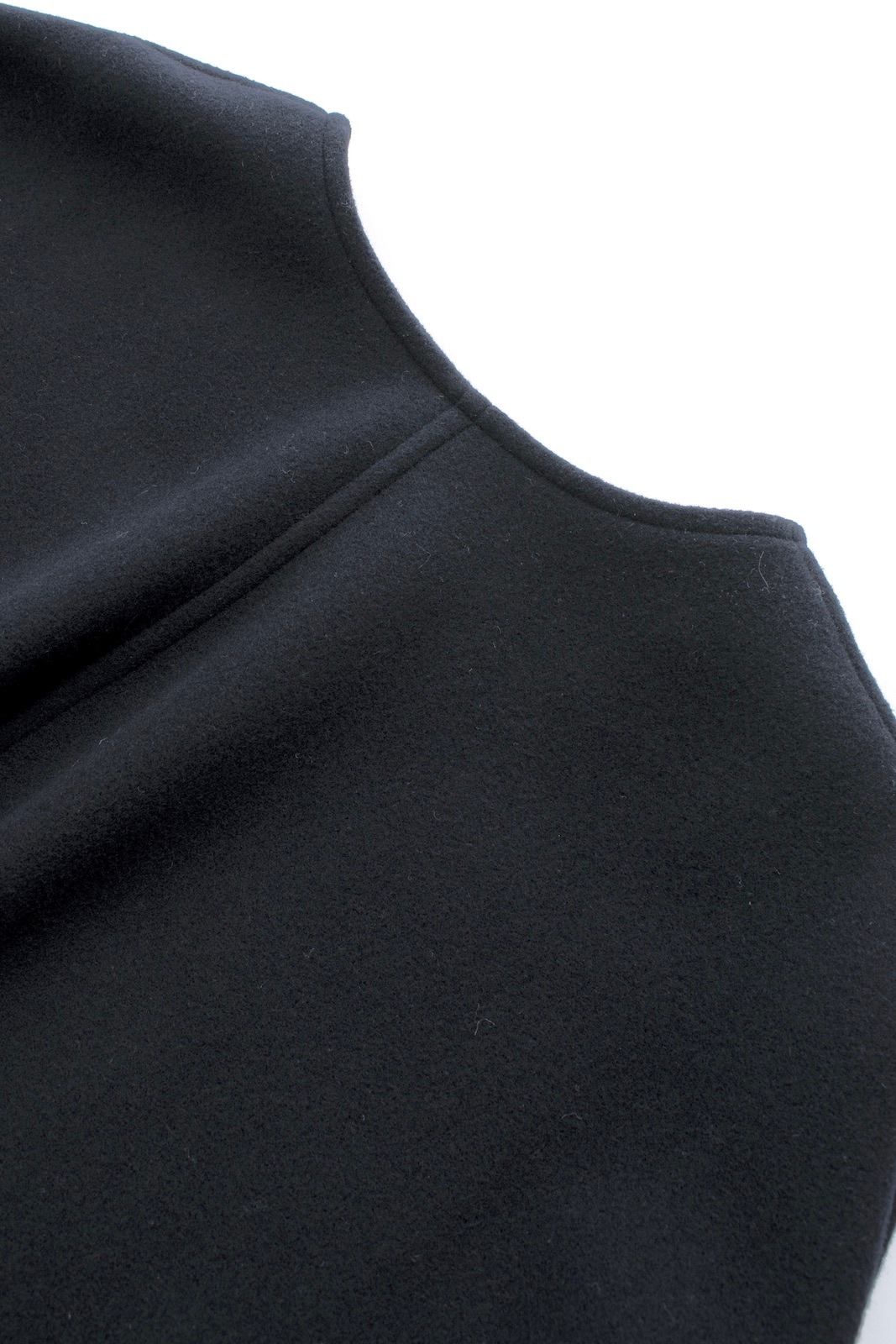 Vネックウールトップス/ブラック
