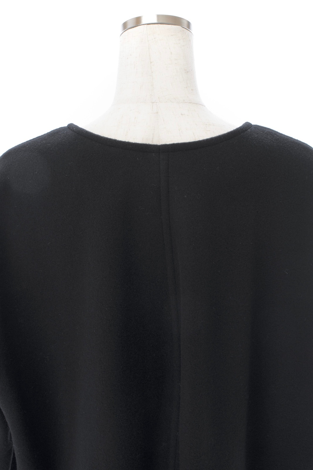 Vネックウールトップス/ブラック