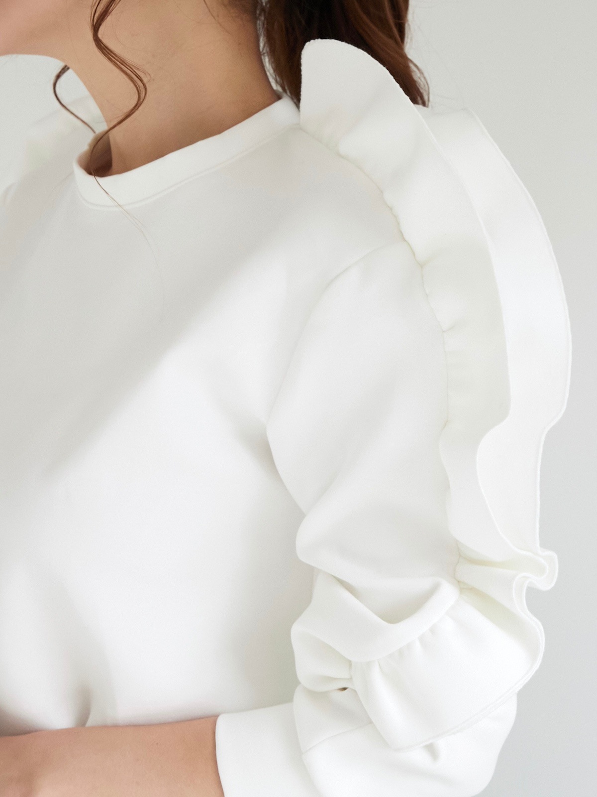 フリルスウェット