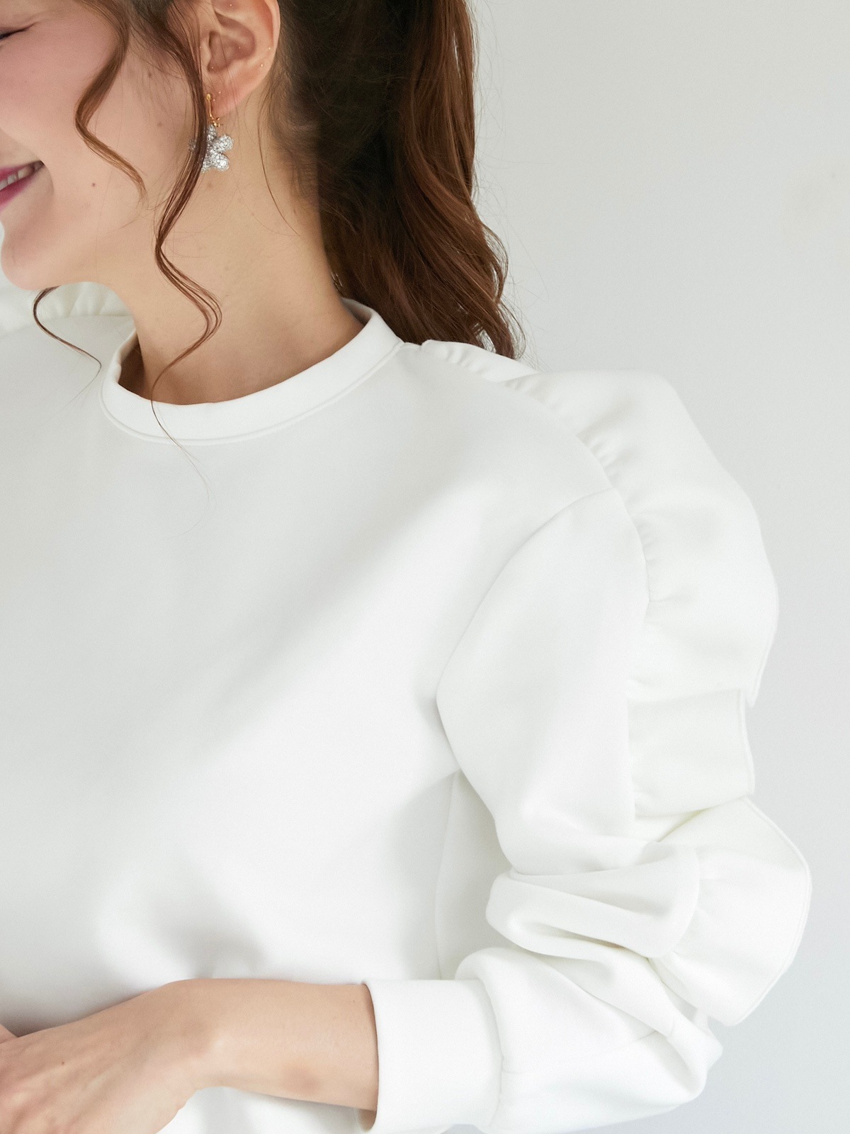 フリルスウェット