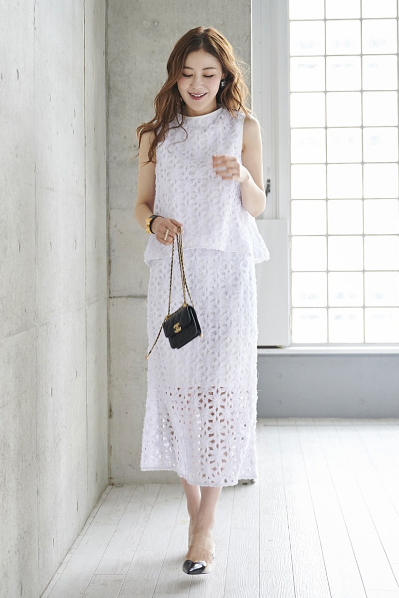 フローラルレーストップス