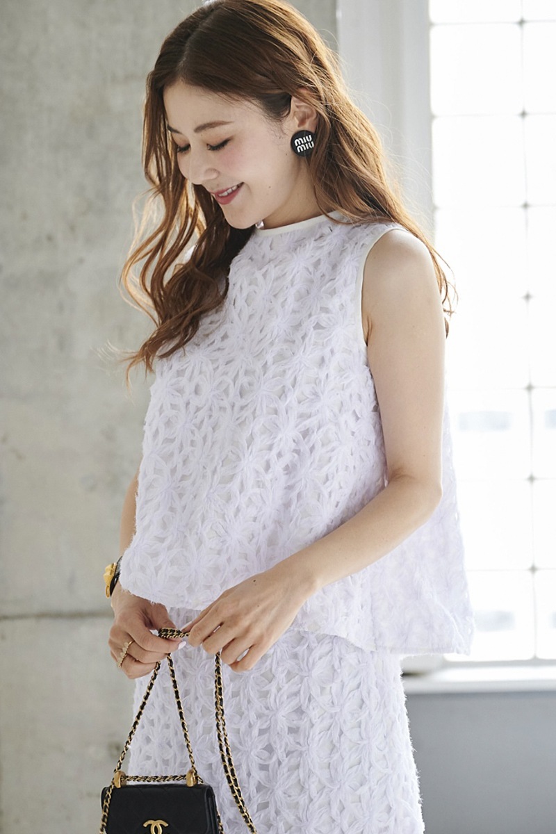 フローラルレーストップス