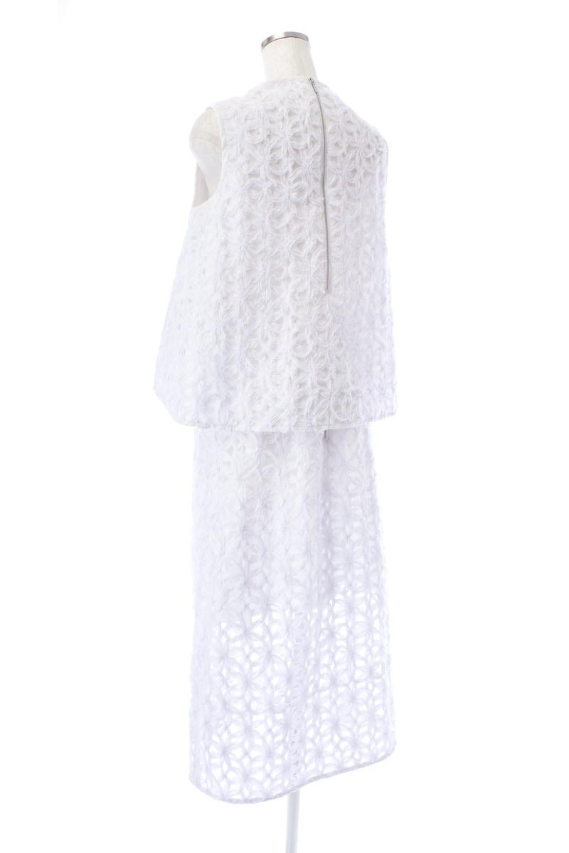 フローラルレーストップス