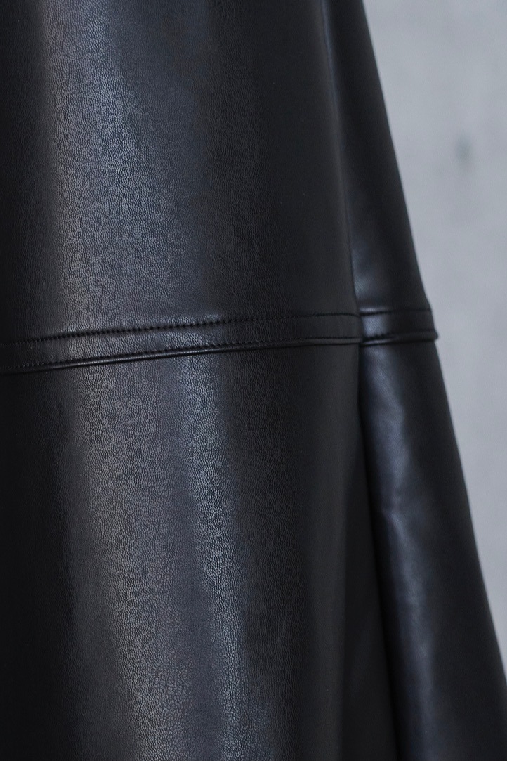 レザースリットスカート | ALL ITEM | OBLI 