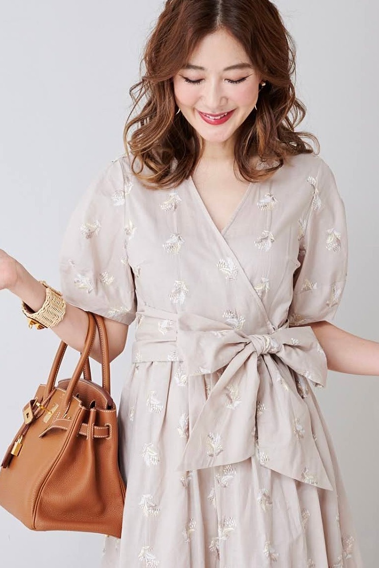 ベージュラップワンピース【残り1点】 | DRESS | OBLI