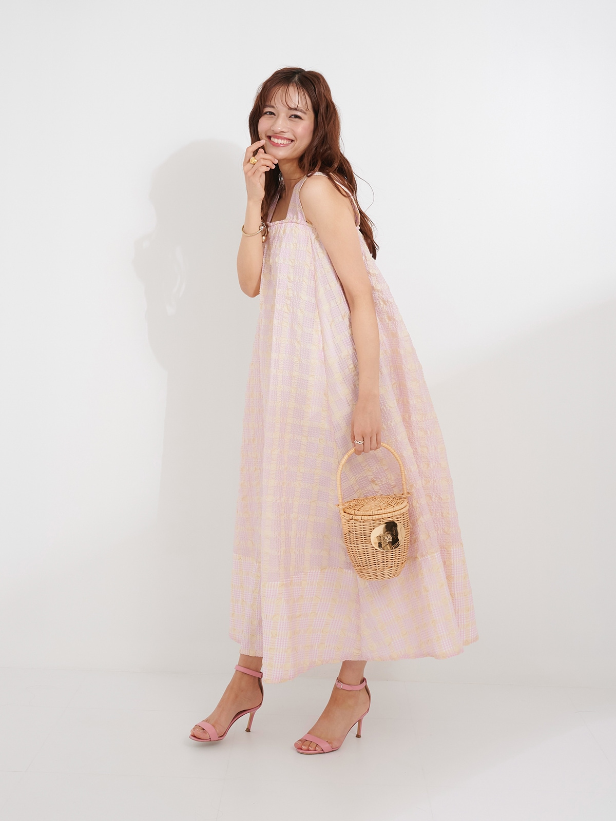 5月25日21:00発売開始】ピンクシアージャガードワンピース | DRESS | OBLI