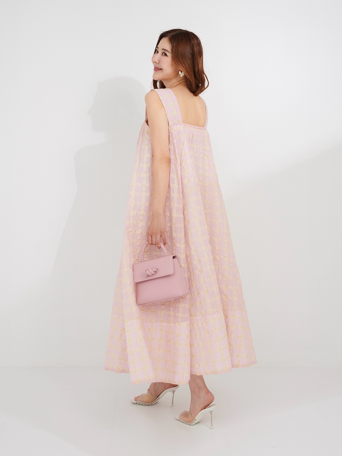 5月25日21:00発売開始】ピンクシアージャガードワンピース | DRESS | OBLI