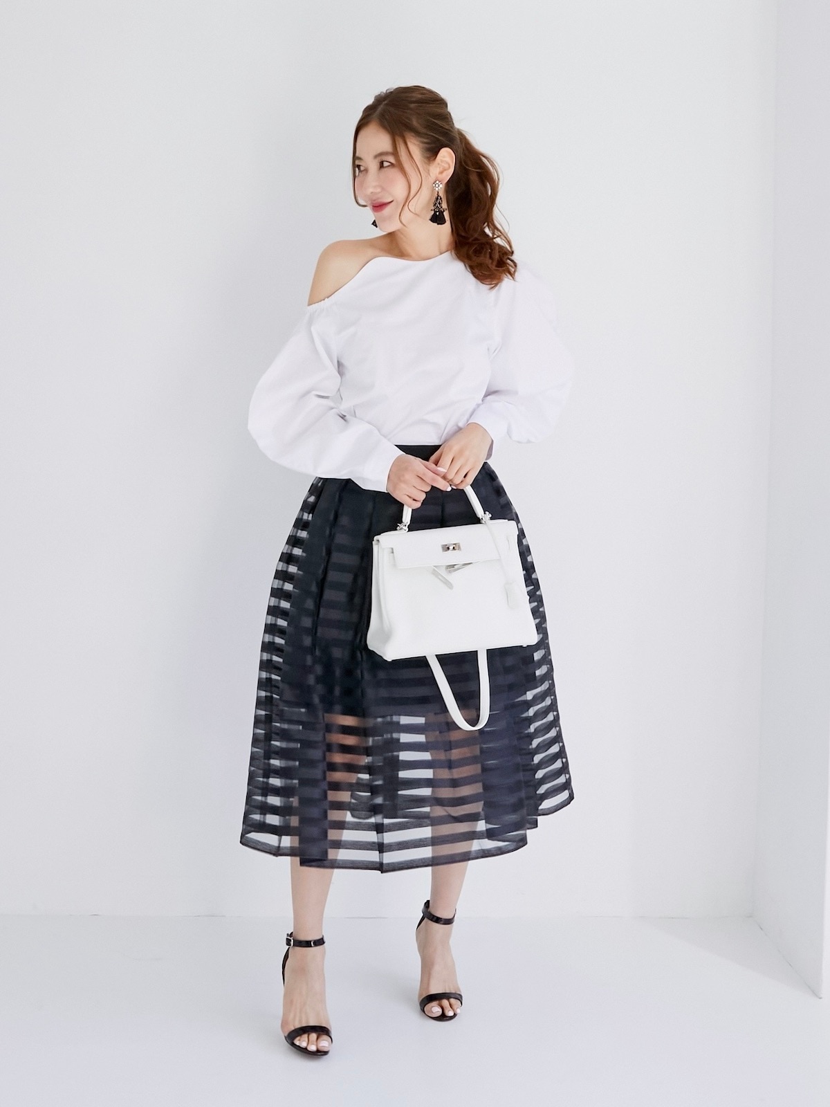 yori ホワイト 半袖 トップス チェック襟　スカラップ　ブラウス たっぷりスカラップブラウス | all item| yori