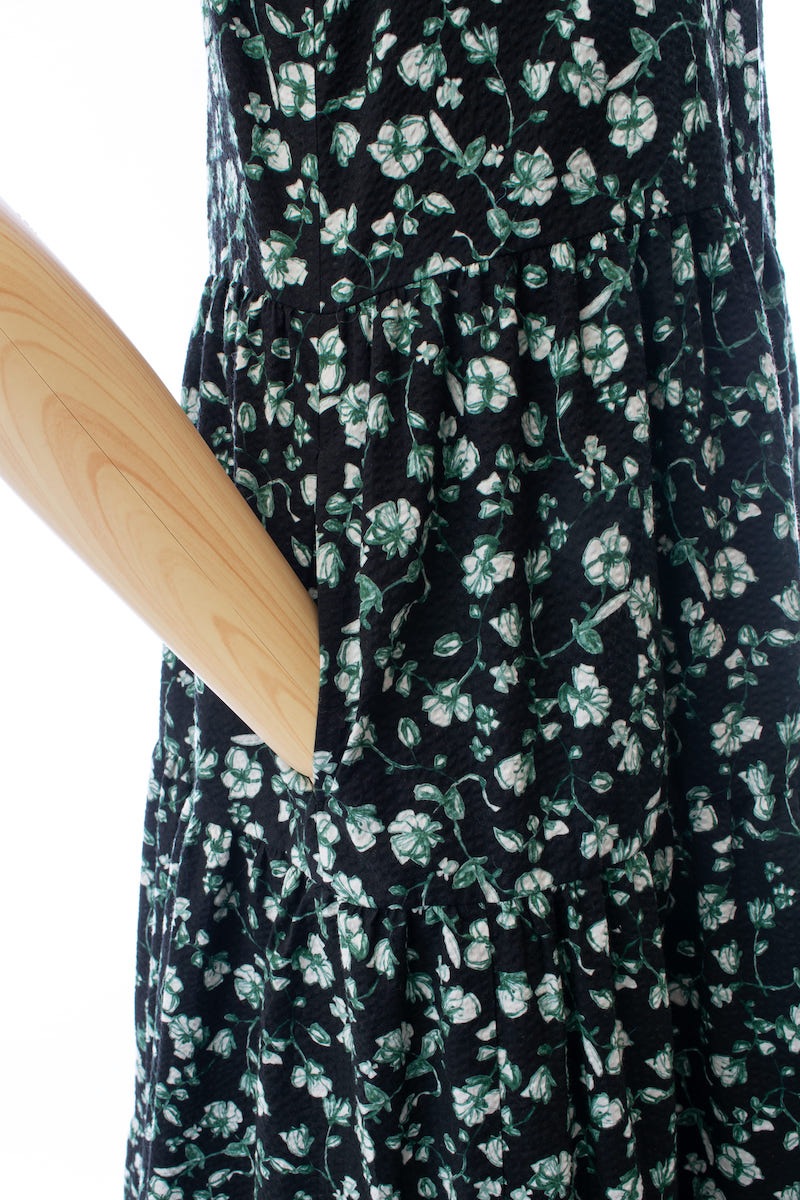 ブラックフラワーワンピース | DRESS | OBLI