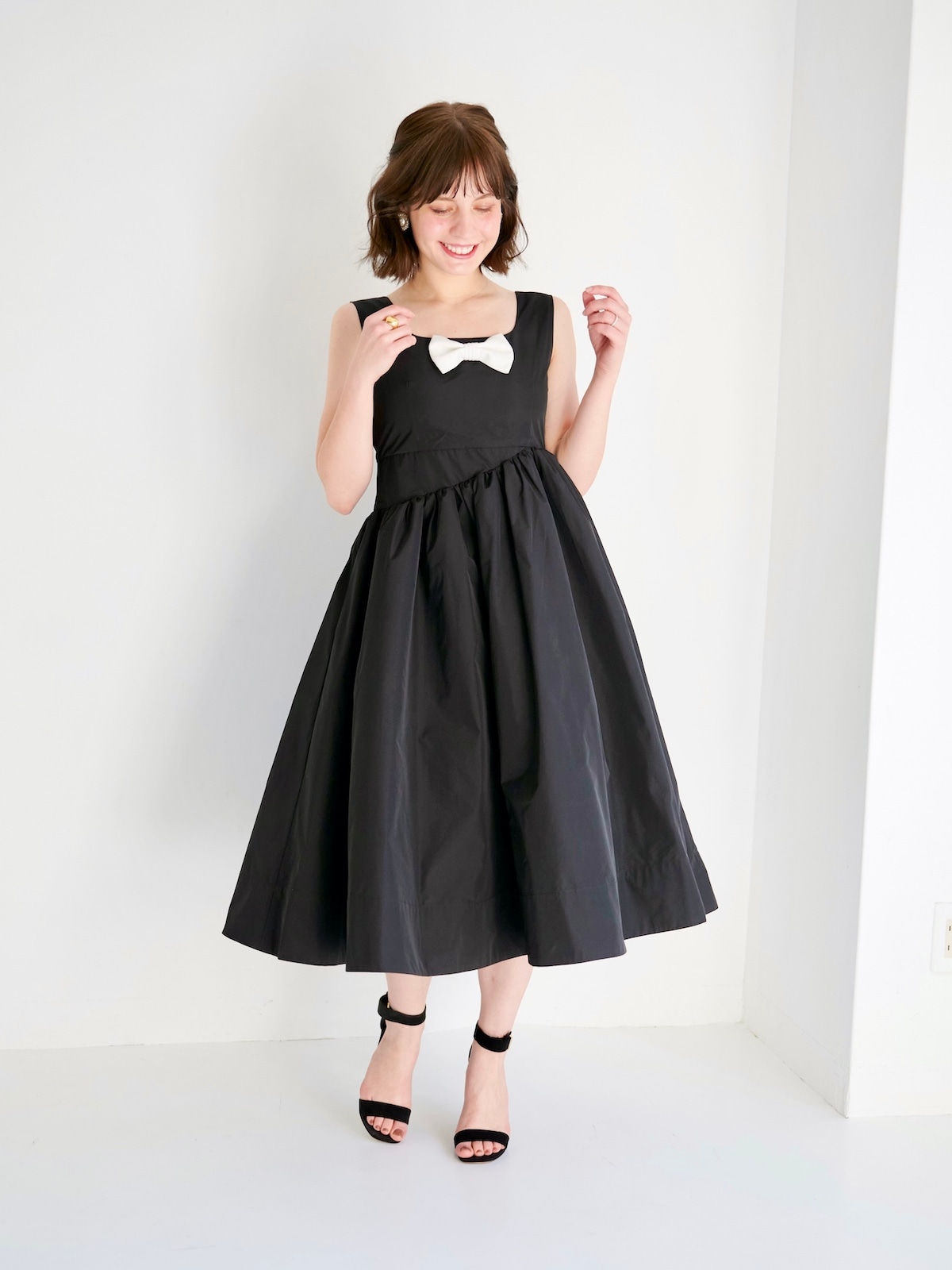 ボリュームタフタリボンワンピース | DRESS | OBLI