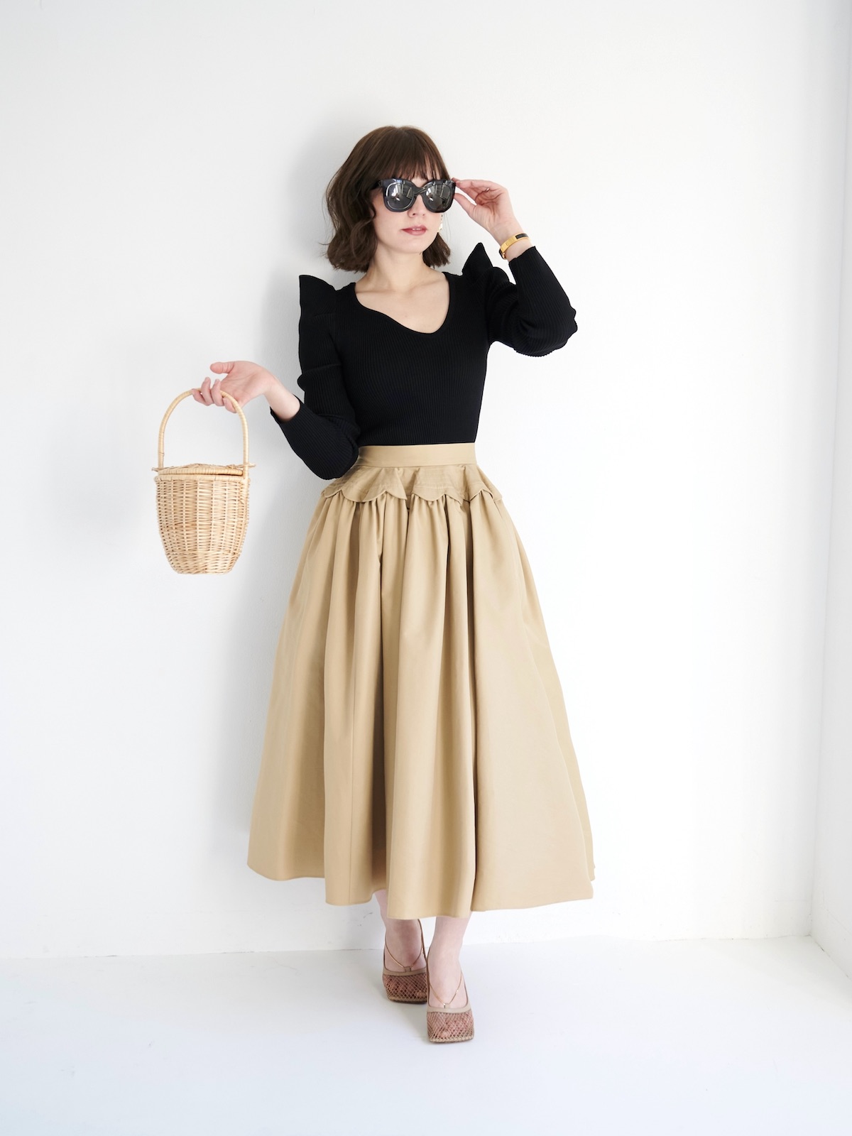 スカラップリブニット/ブラック【残りわずか】 | TOPS | OBLI