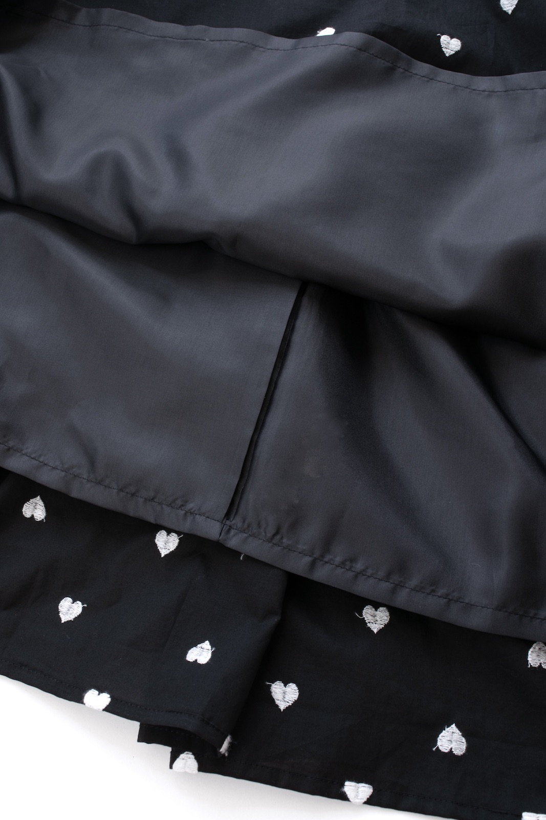 ハート刺繍ミディアムティアードワンピース | ALL ITEM | OBLI