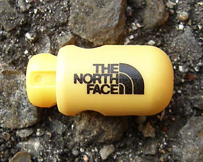 ザノースフェイス NN-9678 コードロッカー２ Cord Locker ドローコード用 靴ひも用 コードロック 円柱形 コード類の締め付け 【ゆうパケットOK】 ザ・ノースフェイス THE NORTH FACE