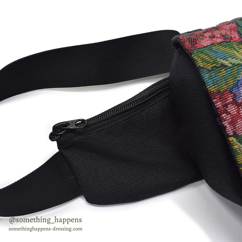 1990's WILD WEST TAPESTRY FANNY PACK ...