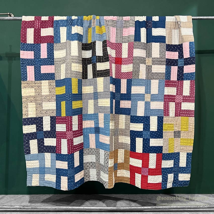 ANTIQUE WHIRLING LOGS SWASTIKA CRAZY PATCHWORK QUILT
