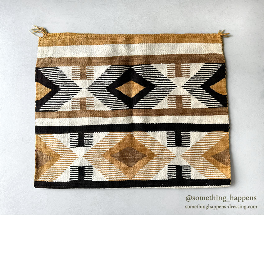 c.1940's NAVAJO RUG / RARE PATTERN / GEOMETRIC DIAMOND ... 140cm/86cm