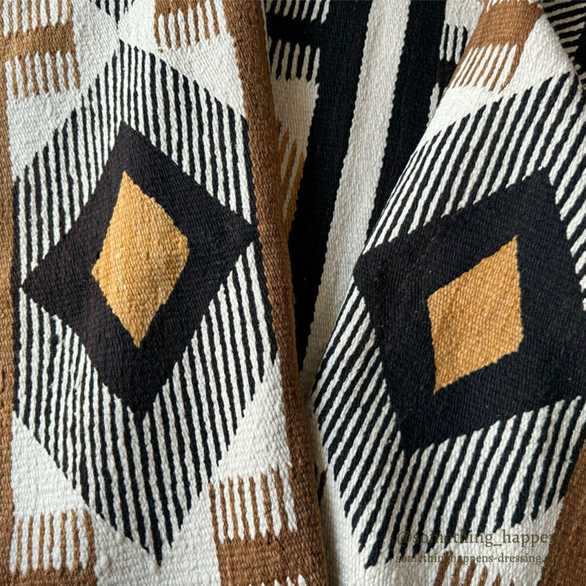 c.1940's NAVAJO RUG / RARE PATTERN / GEOMETRIC DIAMOND ... 140cm/86cm
