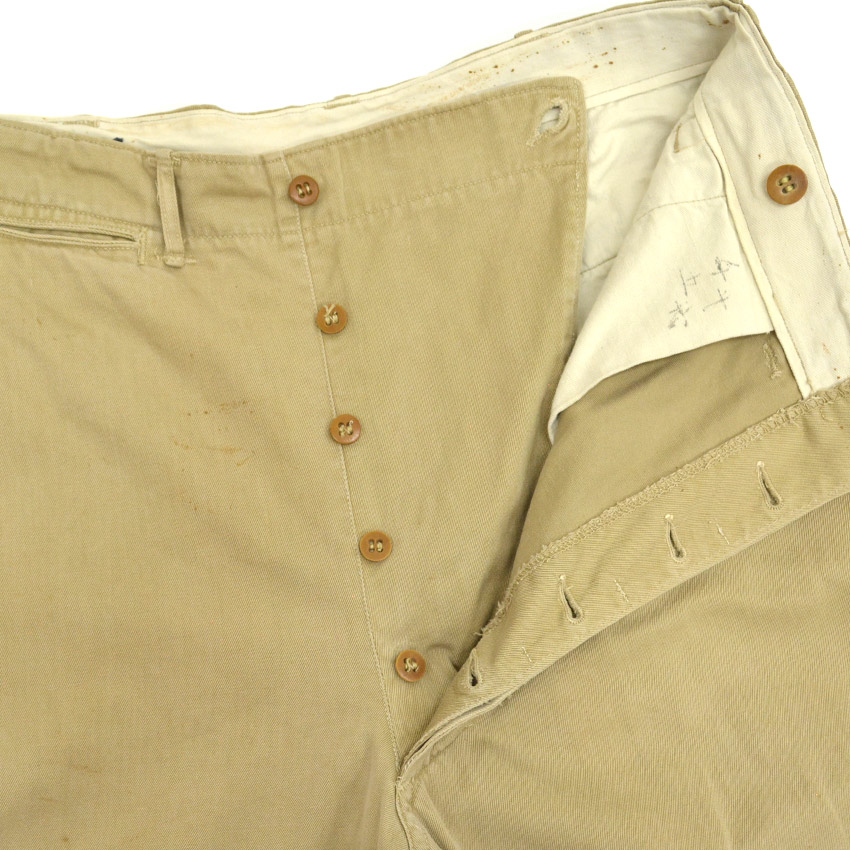40's U.S.ARMY M-1943 カーキ ガスフラップ付 チノパンツ ... W32×L31
