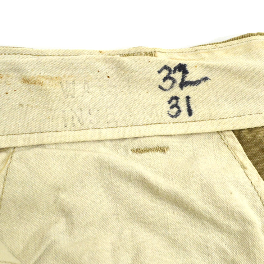 40's U.S.ARMY M-1943 カーキ ガスフラップ付 チノパンツ ... W32×L31