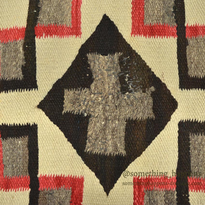 c.1930's NAVAJO RUG CROSS AND STEPPED DIAMOND PATTERN ... 168cm×118cm