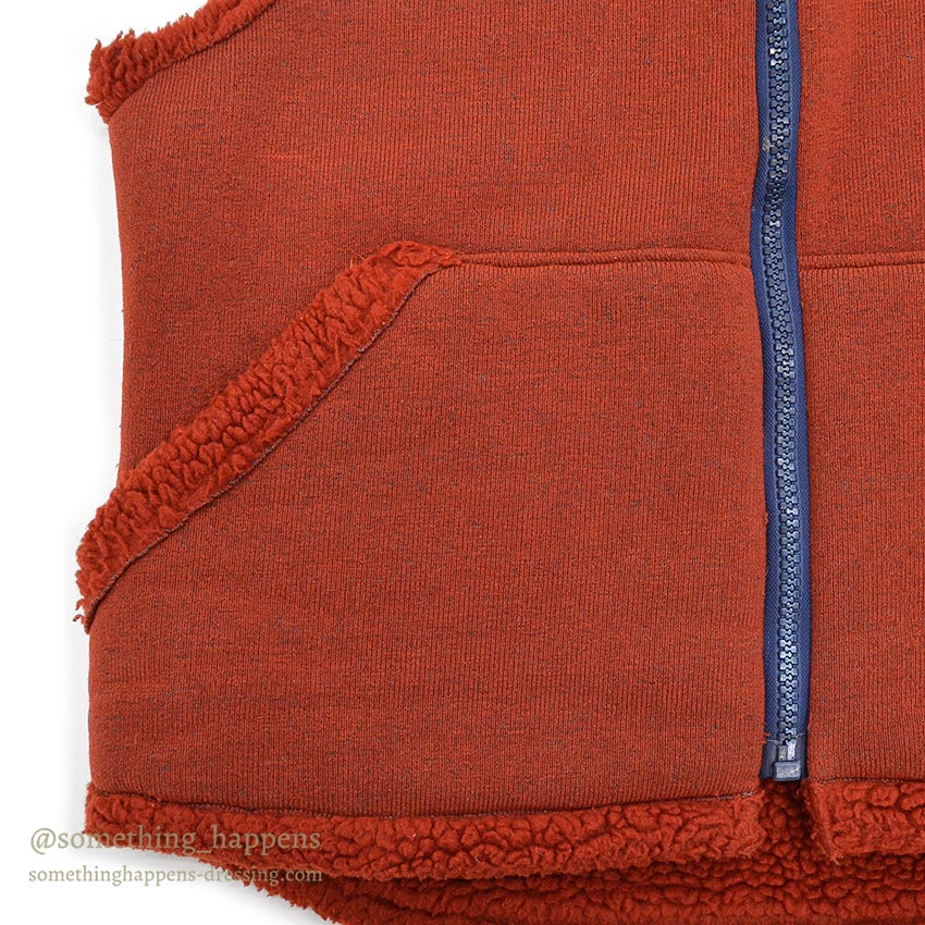 ~1980's YAK WEAR SEATTLE RED PILE VEST ... XL